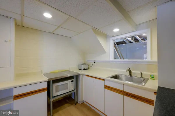 $6,995 | 5717 Chevy Chase Parkway Northwest, Washington, DC 20015