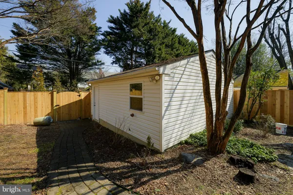 $6,995 | 5717 Chevy Chase Parkway Northwest, Washington, DC 20015