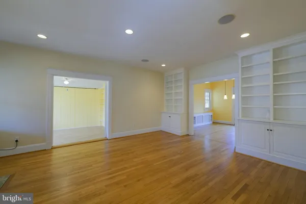 $6,995 | 5717 Chevy Chase Parkway Northwest, Washington, DC 20015