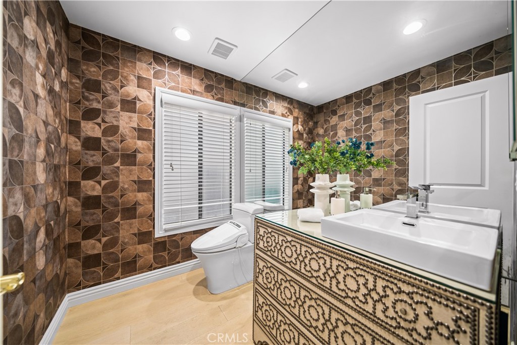 6 Ribera Irvine, CA 92620 - Photo 24 of 56 Gallery Image 24