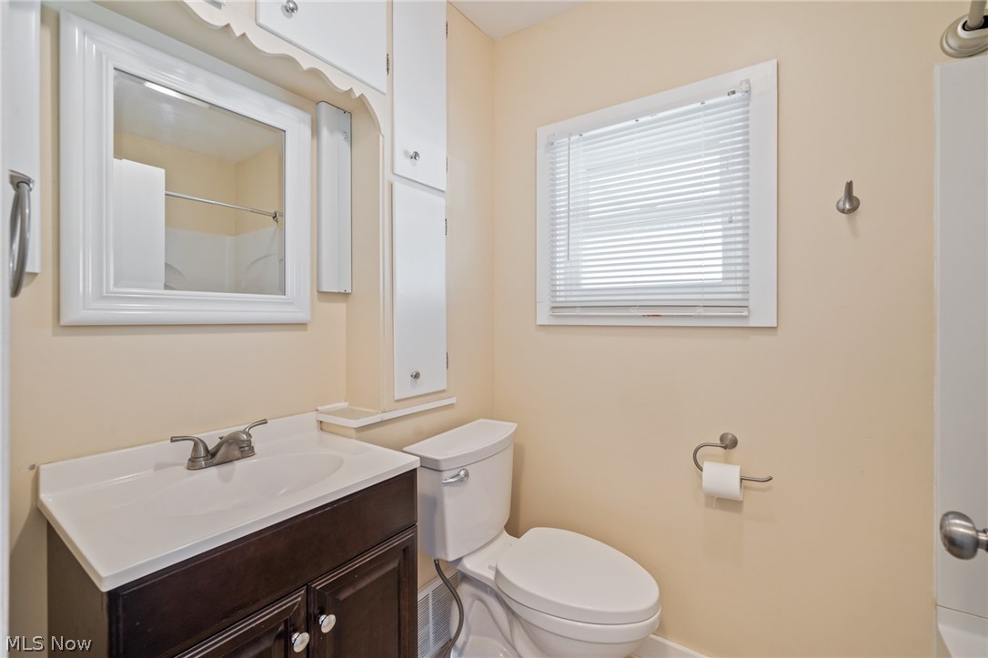 540 Lansing Road Akron, OH 44312 - Photo 31 of 35