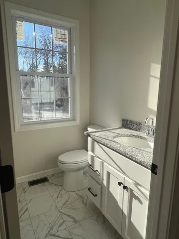 $925,000 | 110 Laurel Road, Unit 31, Hooksett, NH 03106