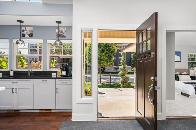 $977,300 | 10 Roxbury Road, Madison, WI 53704