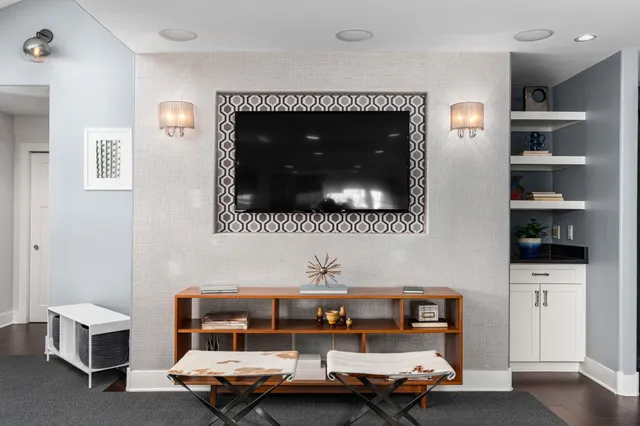 $977,300 | 10 Roxbury Road, Madison, WI 53704