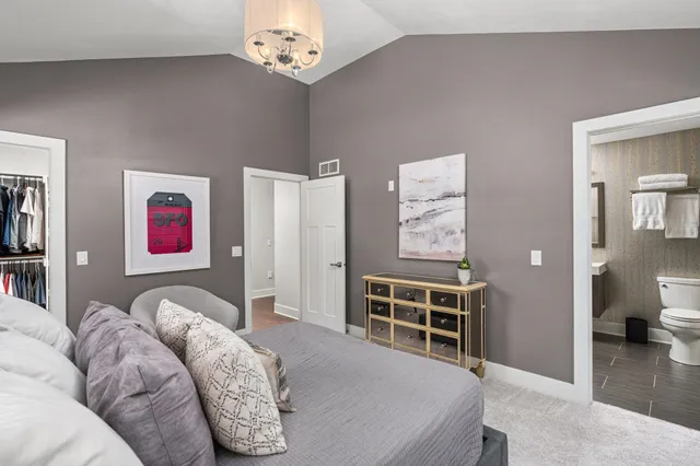 $977,300 | 10 Roxbury Road, Madison, WI 53704