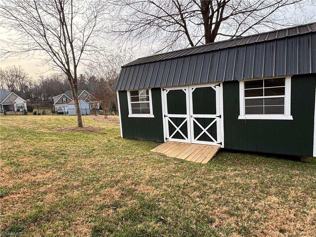 5019 Peppertree Road Clemmons, NC 27012 - Photo 18 of 21 Storage, shop area