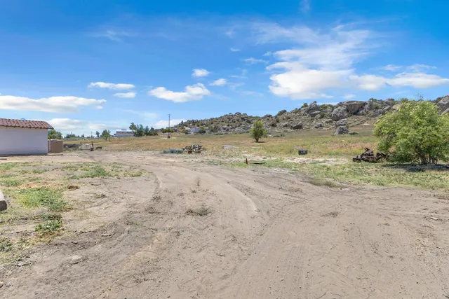 $3,500 | 41265 Lakeshore Boulevard, Aguanga, CA 92536