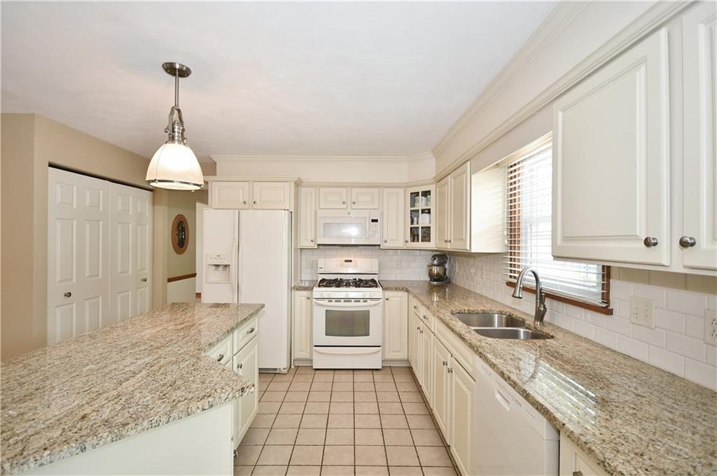 14 Meadowridge Road Harrison City, PA 15636 - Photo 8 of 25 Gallery Image 8
