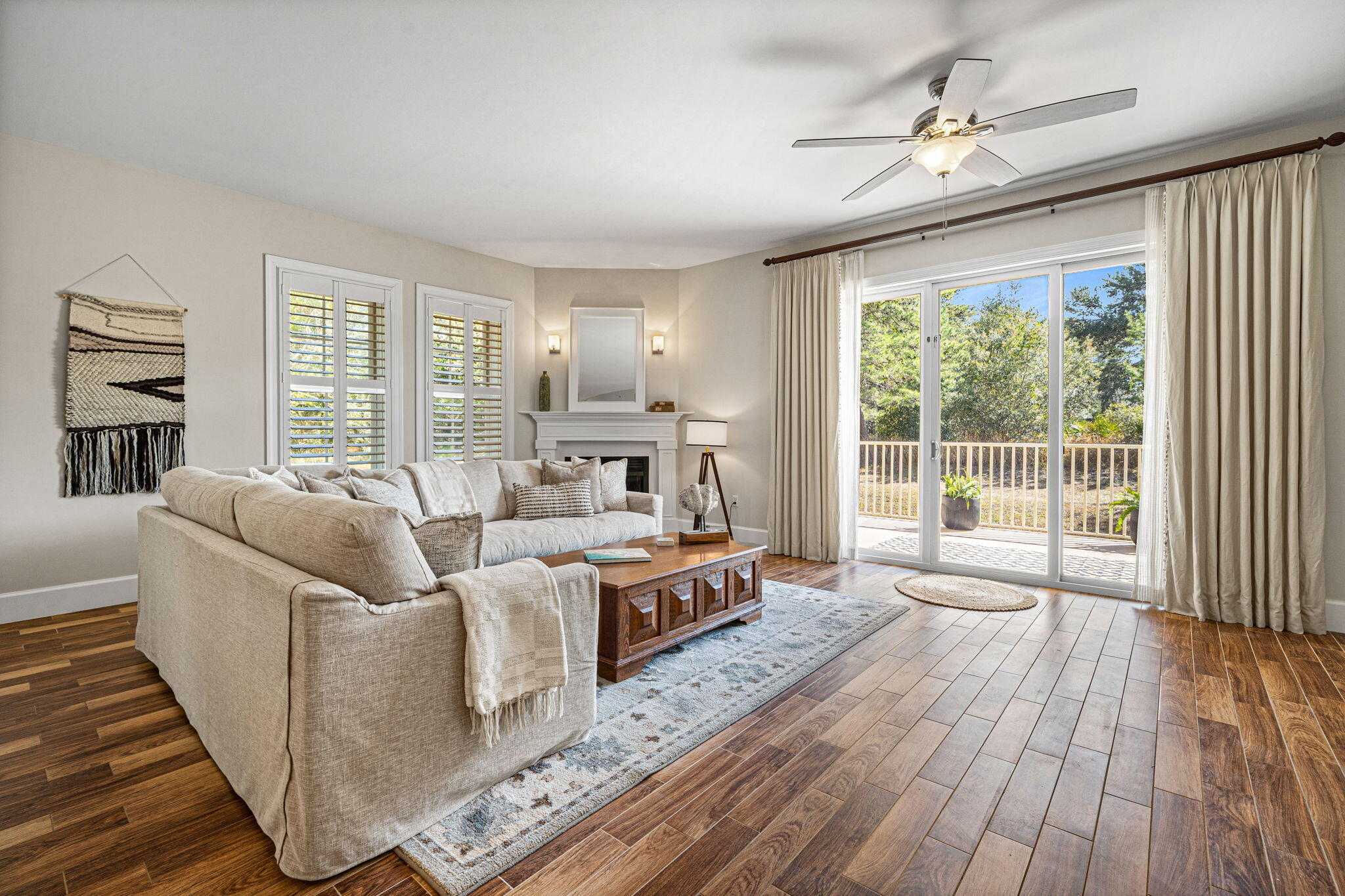 1653 West County Highway 30A, Unit 1101 Santa Rosa Beach, FL 32459 - Photo 5 of 61 Living Room Wooded Views