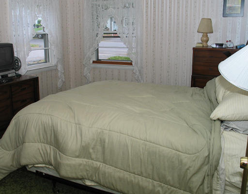 37 Ridgewood Road Worcester, MA 01606 - Photo 13 of 20 Gallery Image 13