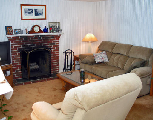 37 Ridgewood Road Worcester, MA 01606 - Photo 6 of 20 Gallery Image 6