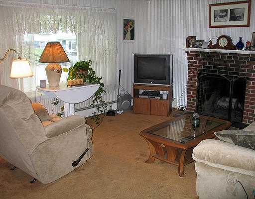 37 Ridgewood Road Worcester, MA 01606 - Photo 7 of 20 Gallery Image 7