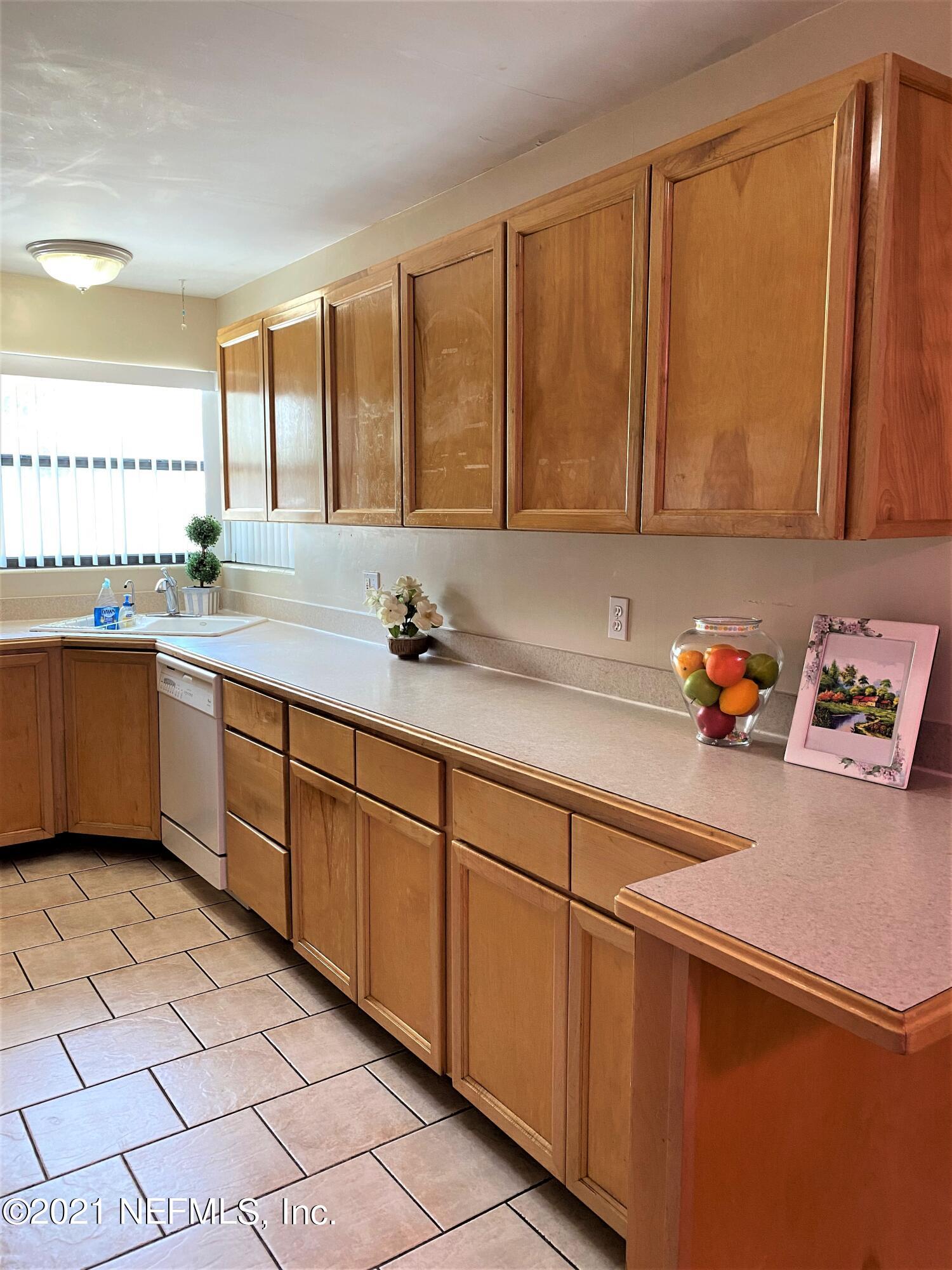 6244 Merrill Road Jacksonville, FL 32277 - Photo 7 of 23 IMG_5197