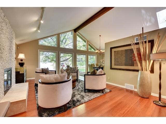 6216 St Albans Circle Edina, MN 55439 - Photo 2 of 18