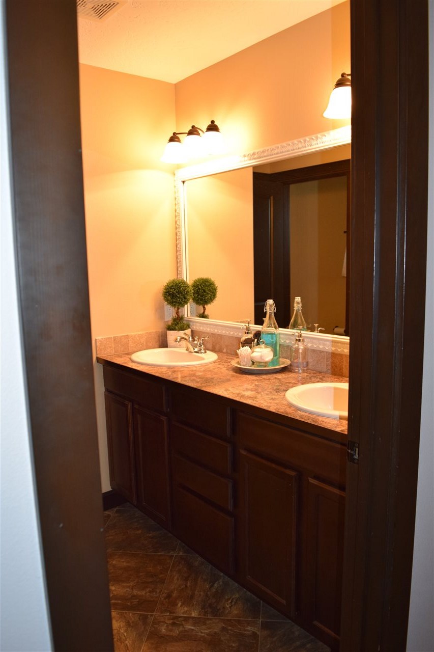 10215 North Cochran Road Spokane, WA 99208 - Photo 12 of 20