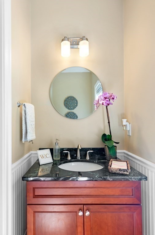 37 Beaver Pond Road Beverly, MA 01915 - Photo 12 of 29