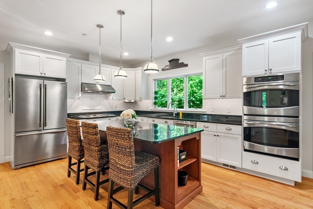 37 Beaver Pond Road Beverly, MA 01915 - Photo 2 of 29