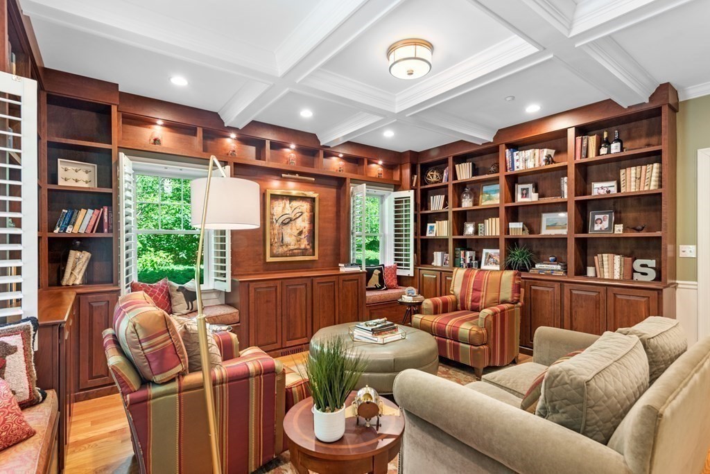 37 Beaver Pond Road Beverly, MA 01915 - Photo 8 of 29