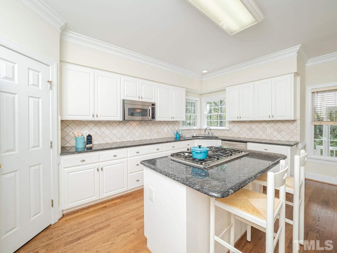 1901 Bridgeport Drive Raleigh, NC 27615 - Photo 7 of 29
