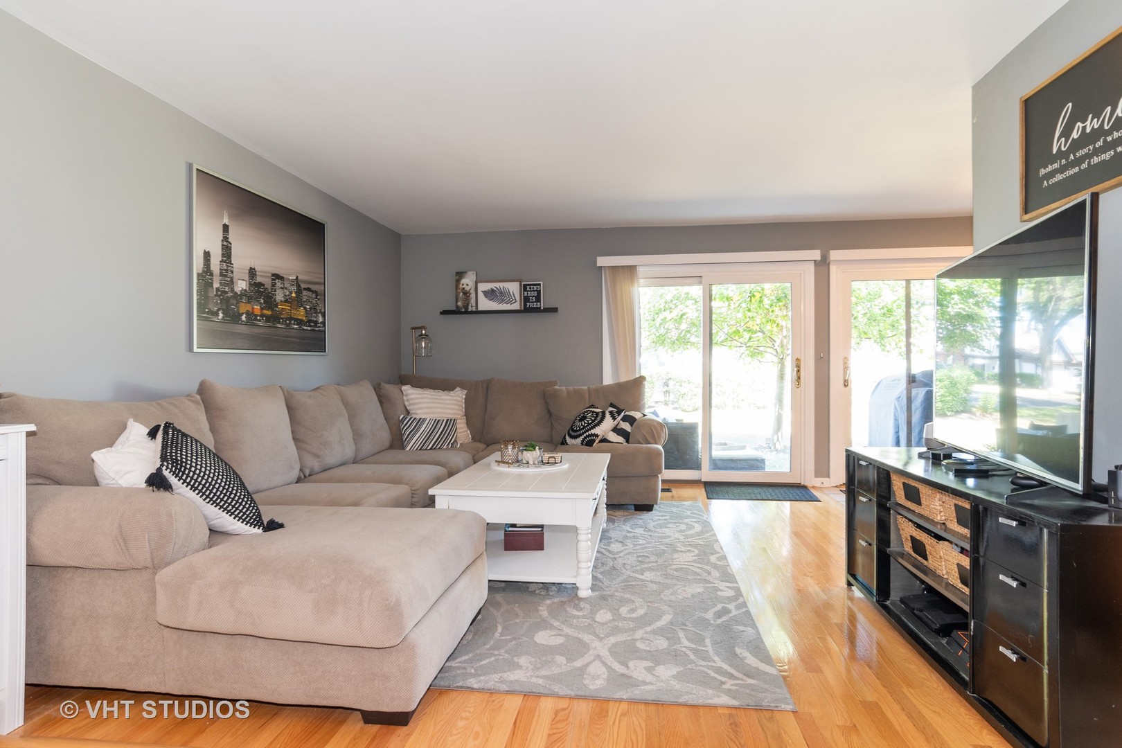 1374 7 Pines Road, Unit B1 Schaumburg, IL 60193 - Photo 3 of 14