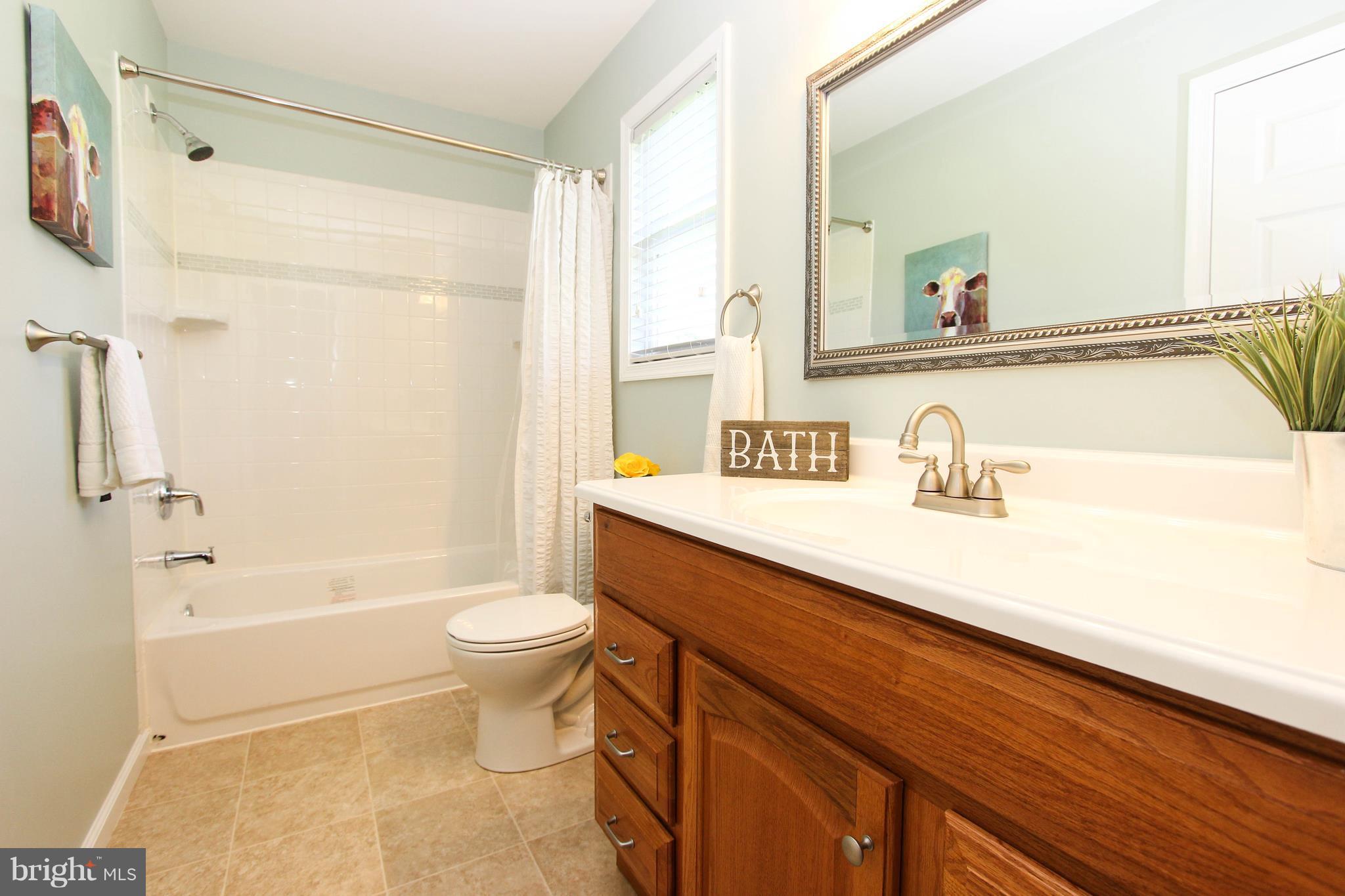 4688 Catlett Road Midland, VA 22728 - Photo 20 of 28 Bath