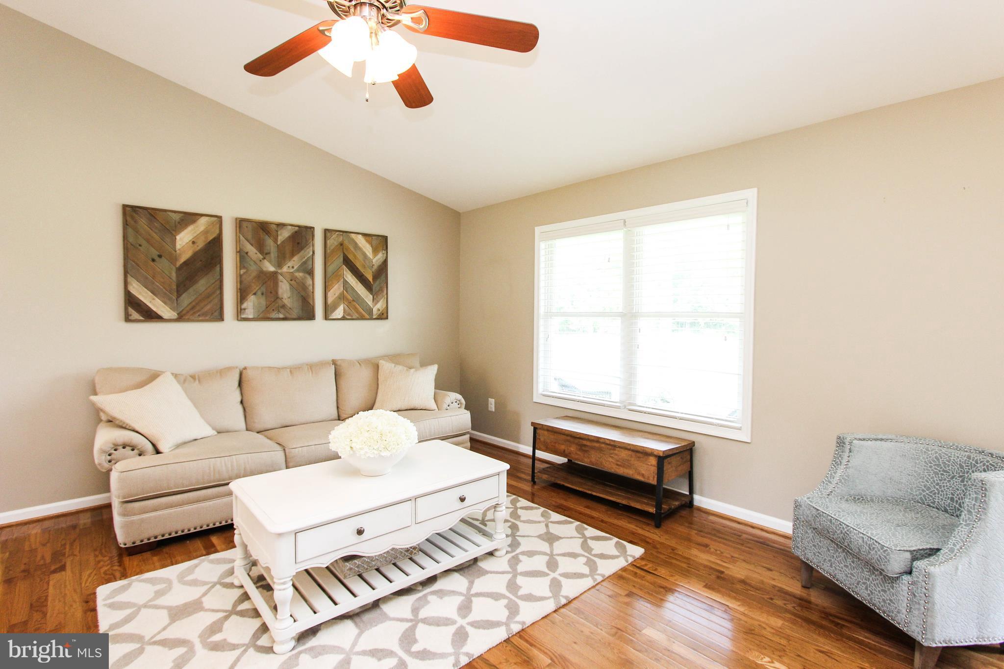 4688 Catlett Road Midland, VA 22728 - Photo 5 of 28 Family Room