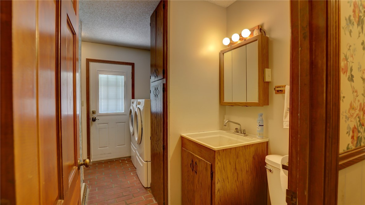 4600 Benton Road Mount Zion, IL 62549 - Photo 16 of 41