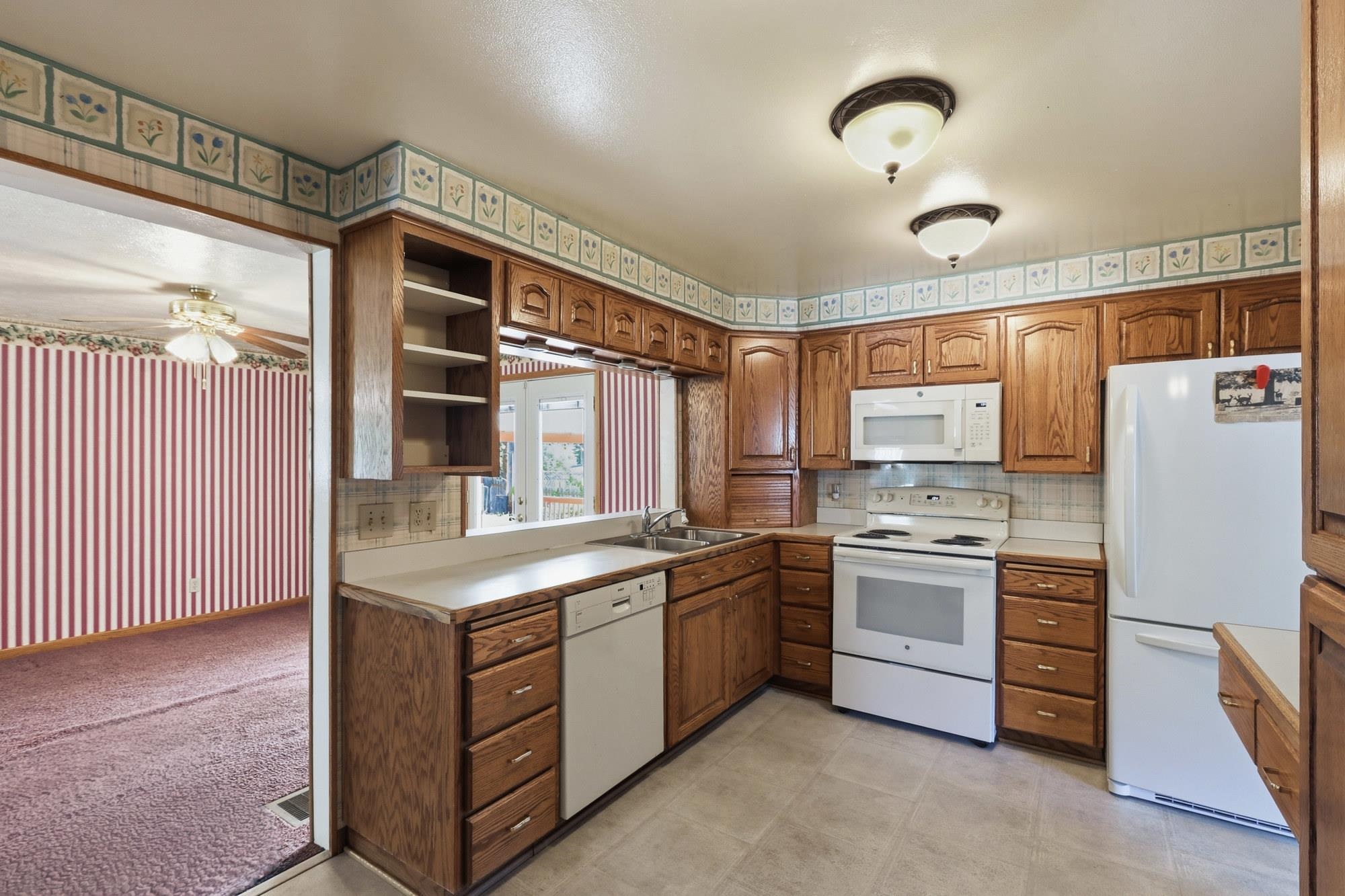 6628 North Alberta Street Spokane, WA 99208 - Photo 8 of 42