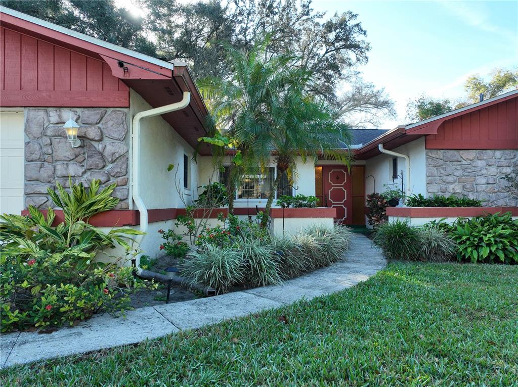 576 South Indigo Road Altamonte Springs, FL 32714 - Photo 3 of 53