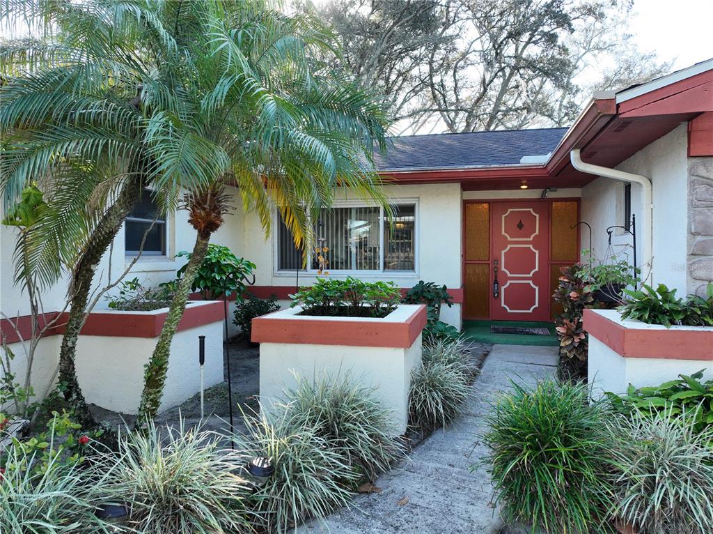 576 South Indigo Road Altamonte Springs, FL 32714 - Photo 4 of 53