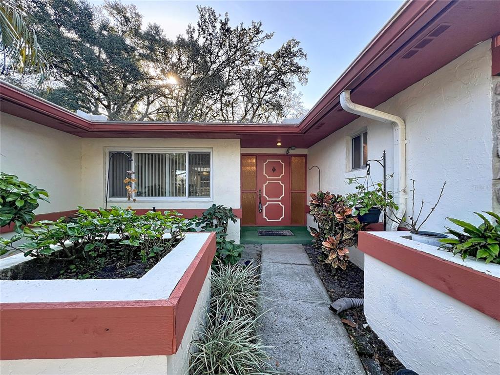 576 South Indigo Road Altamonte Springs, FL 32714 - Photo 5 of 53