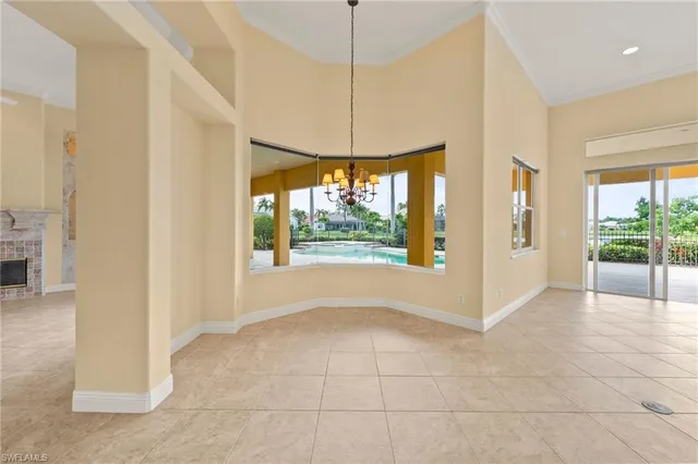 $2,750,000 | 527 Terracina Way, Naples, FL 34119