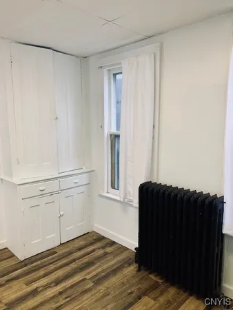 $1,000 | 255 West 5th Street, Unit 2, Oswego, NY 13126