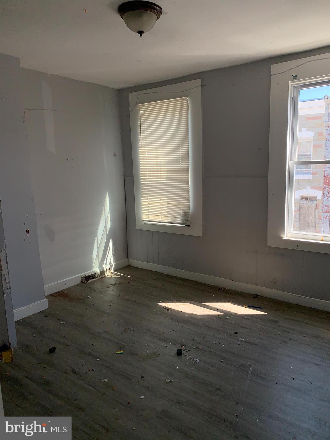2104 Ridgehill Avenue Baltimore, MD 21217 - Photo 5 of 9
