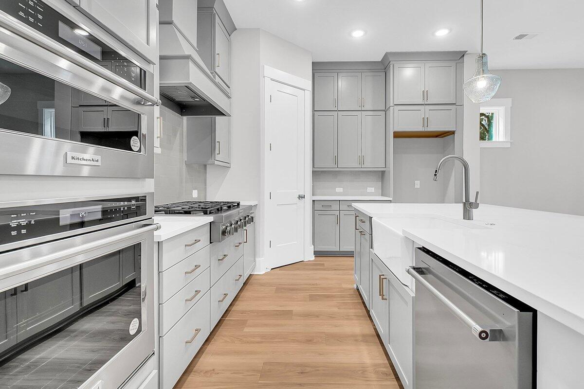 549 Spiral Ramp Court Charleston, SC 29492 - Photo 6 of 22 keaton kitchen 1