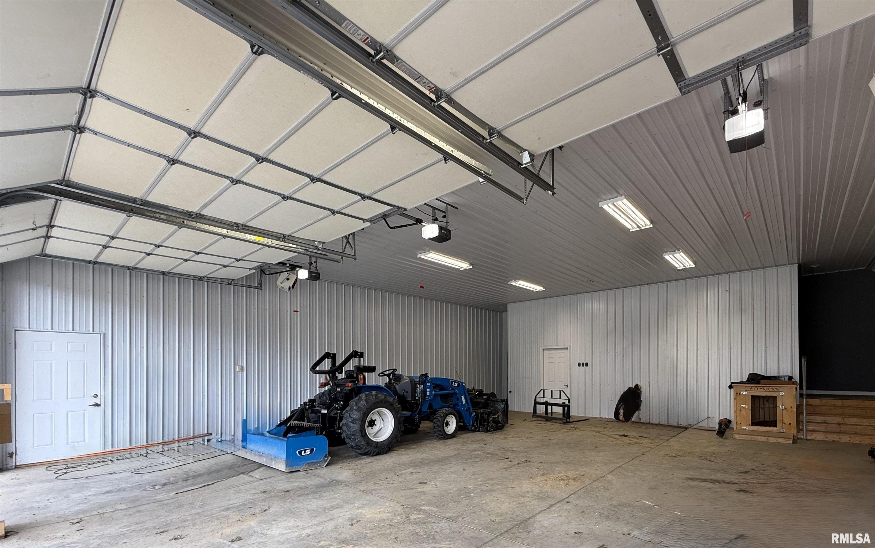 215 3rd Street Carmi, IL 62821 - Photo 31 of 38 Gallery Image 31
