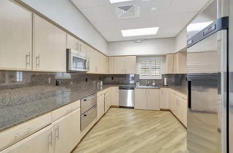 $234,900 | 25 Colonial Club Drive, Unit 205, Boynton Beach, FL 33435