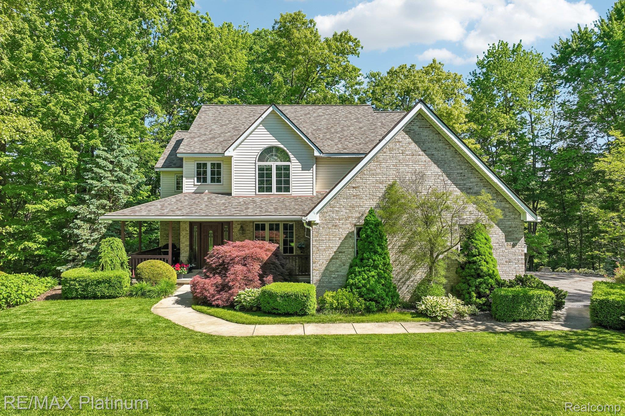 2260 Moorland's View Howell, MI 48855 - Photo 37 of 40 2260 Moorlands View