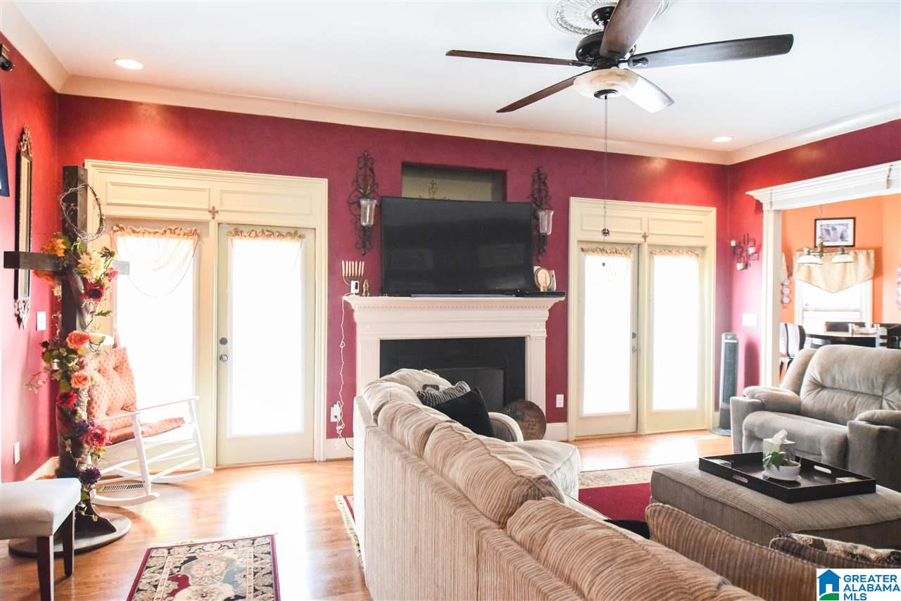 212 Timber Ridge Circle Alabaster, AL 35007 - Photo 9 of 18