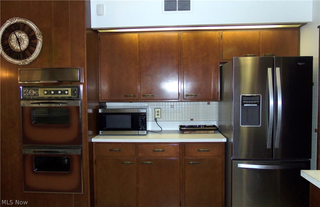 171 Forest Road Weirton, WV 26062 - Photo 7 of 28 Gallery Image 7