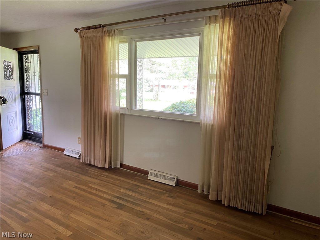 558 Crackel Road Aurora, OH 44202 - Photo 5 of 13 Gallery Image 5