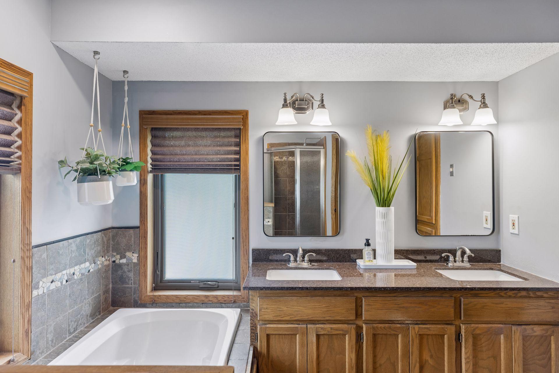 9136 Pinehurst Road Woodbury, MN 55125 - Photo 53 of 86 Gallery Image 53