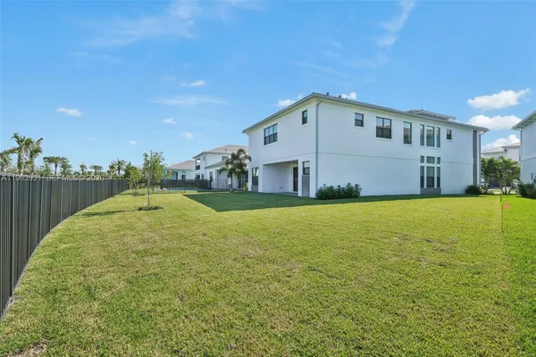 $10,500 | 13083 Feathering Way, Palm Beach Gardens, FL 33412