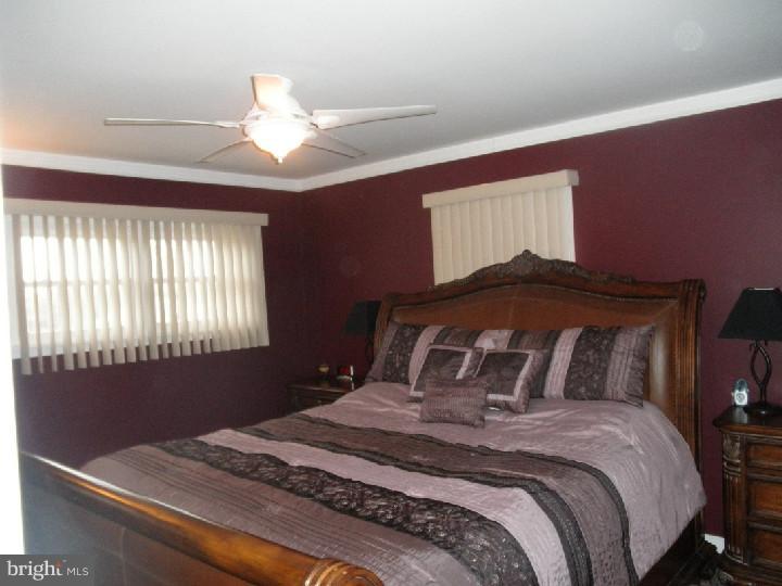 273 Poplar Road Warminster, PA 18974 - Photo 13 of 23 Bedroom - Main