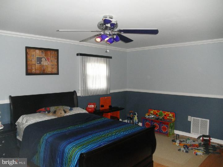 273 Poplar Road Warminster, PA 18974 - Photo 17 of 23 Bedroom 3