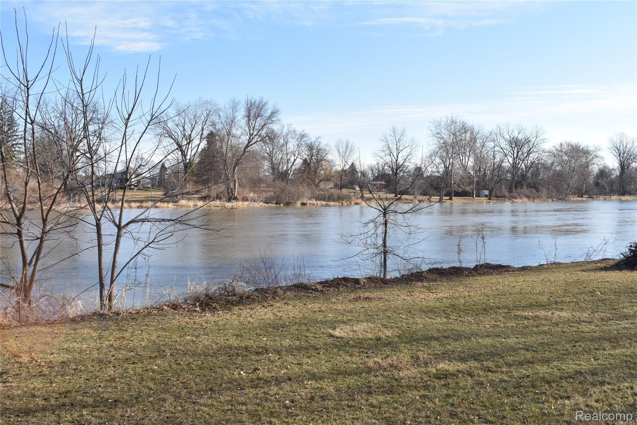 3078 South Custer Road Monroe, MI 48161 - Photo 3 of 18 DSC_0274.JPG