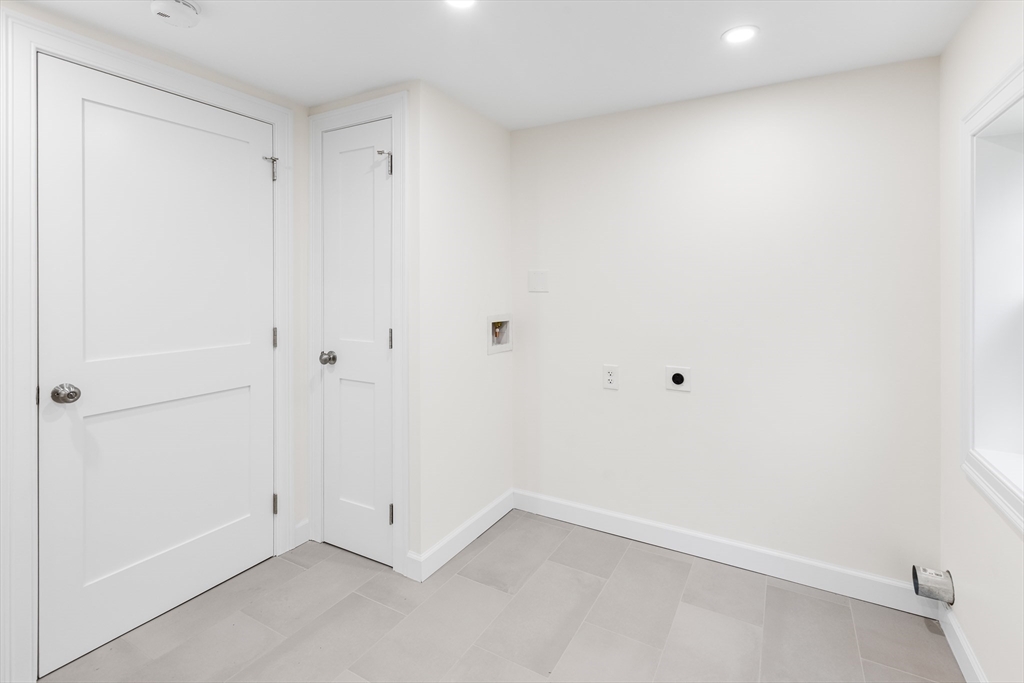 232 Lake Drive Hamilton, MA 01982 - Photo 11 of 31