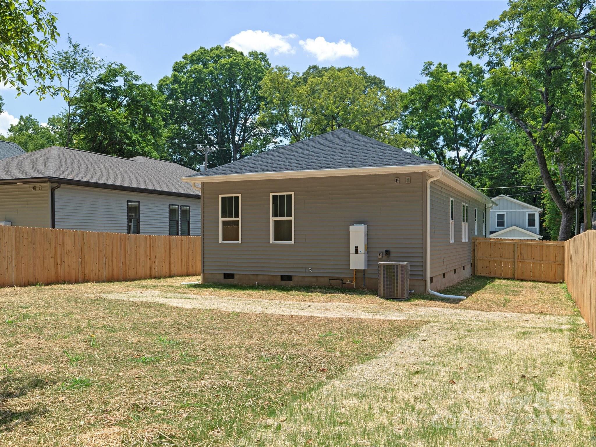 4111 Rutgers Avenue Charlotte, NC 28206 - Photo 37 of 39