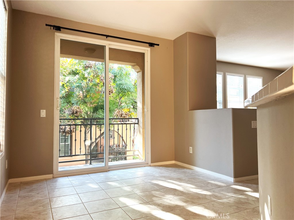 36 Martino Ladera Ranch, CA 92694 - Photo 4 of 35 dining or another sitting area