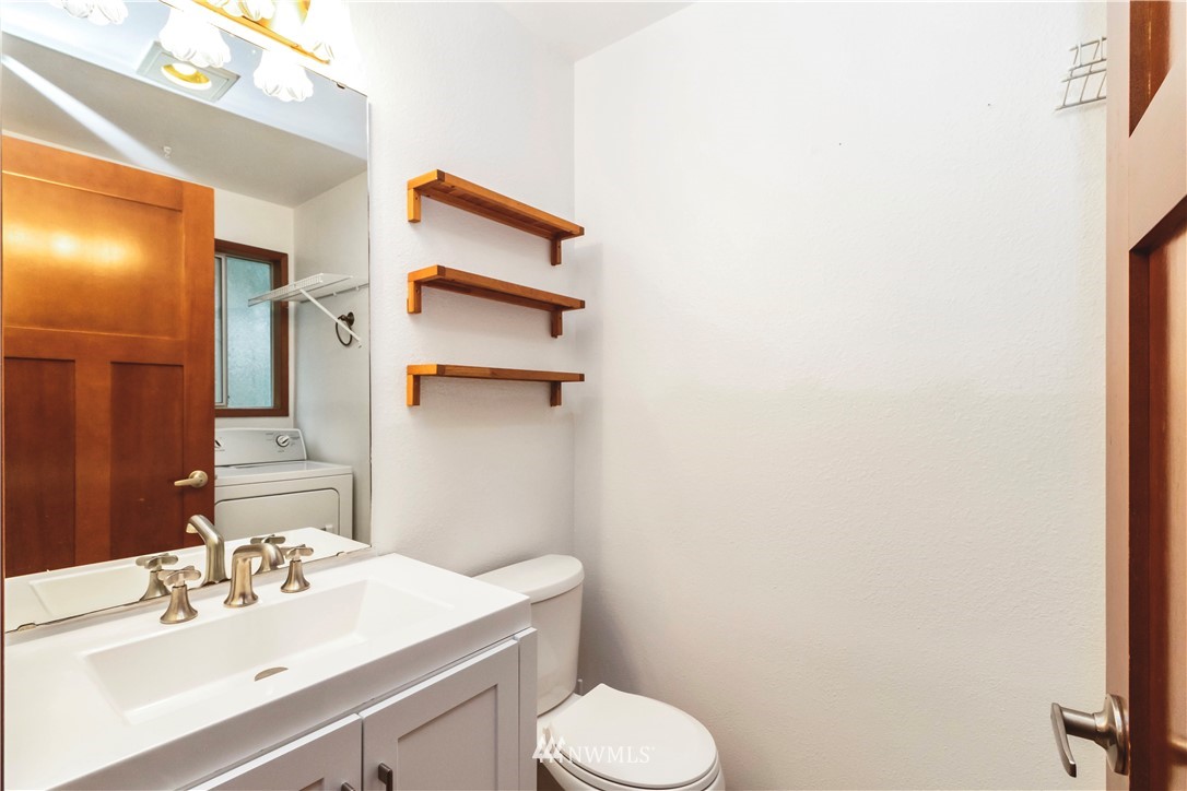 18910 Bothell Everett Highway, Unit C1 Bothell, WA 98012 - Photo 12 of 19 Gallery Image 12